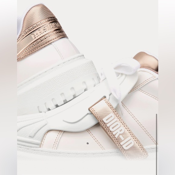 NEW IN BOX, Dior ID Sneaker in Gold. Size 39.5 - Picture 5 of 11